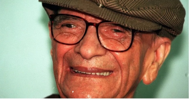 20 anos após morte de Chico Xavier, relembre o caso da 'luz misteriosa' que entrou no quarto em que ele...