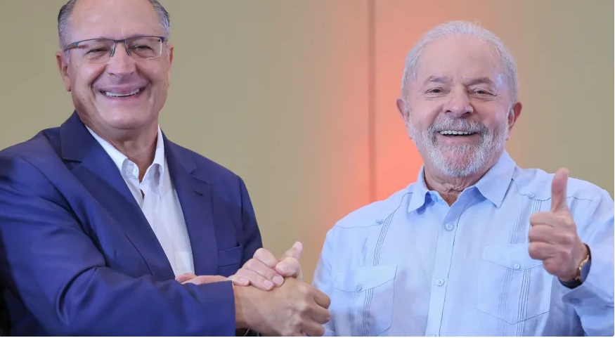 Lula diz que, se for eleito, não pensa em disputar a reeleição em 2026