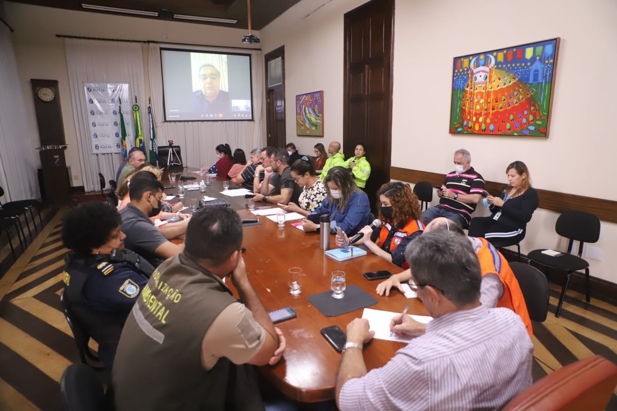 Onze lagoas de captação transbordam em Natal e Prefeitura abrirá escolas para desalojados