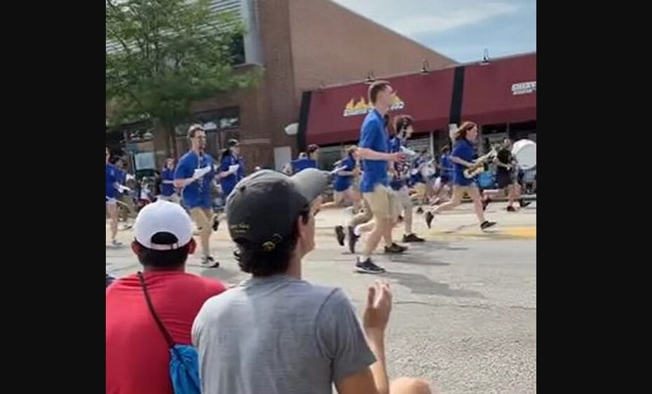 Desfile de 4 de julho é interrompido por tiros em cidade de Illinois, nos EUA