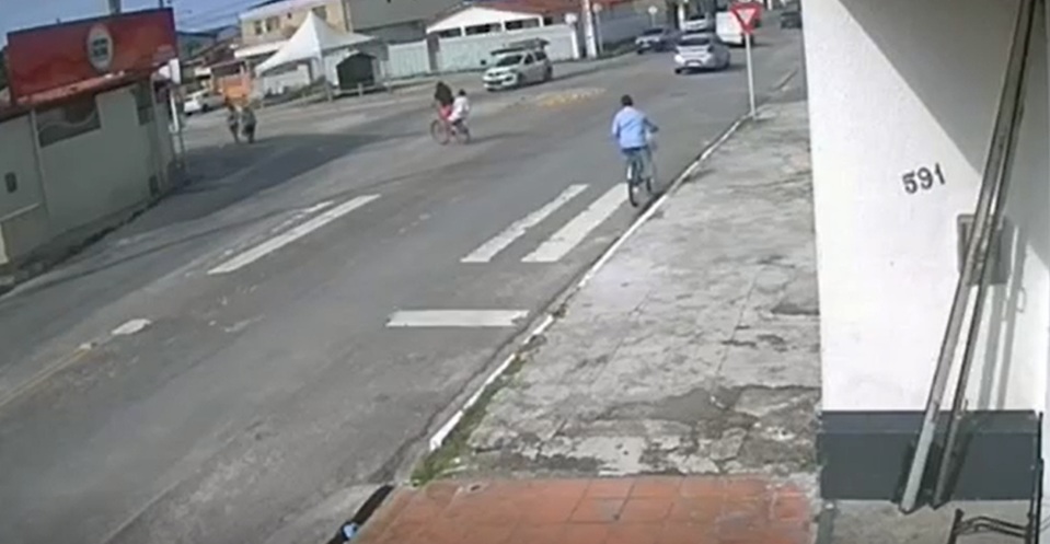 VÍDEO: Idosa morre após ser atropelada na Grande Natal; VEJA