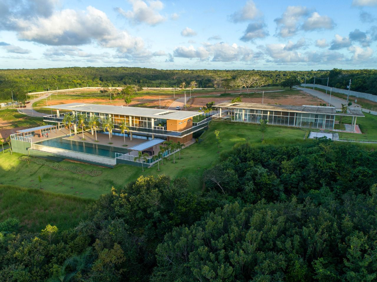 Conclusão de condomínio reserva introduz conceito de construção ecológica no RN