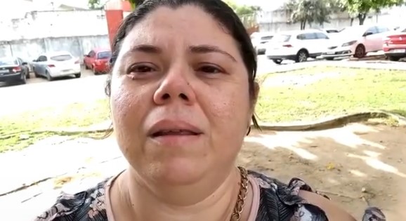 VÍDEO: Idosa passa horas para fazer cirurgia e quando chega a hora não tem anestesia no Hospital Tarcísio Maia