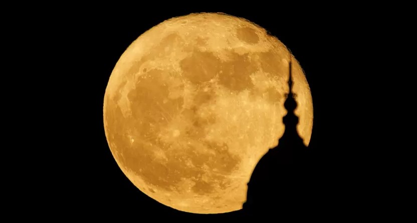 Maior superlua do ano poderá ser vista na noite desta quarta-feira (13)