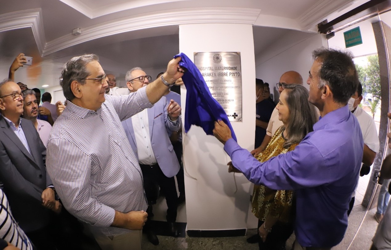 Prefeito Álvaro Dias inaugura novas instalações da Maternidade Dr Araken Irerê Pinto