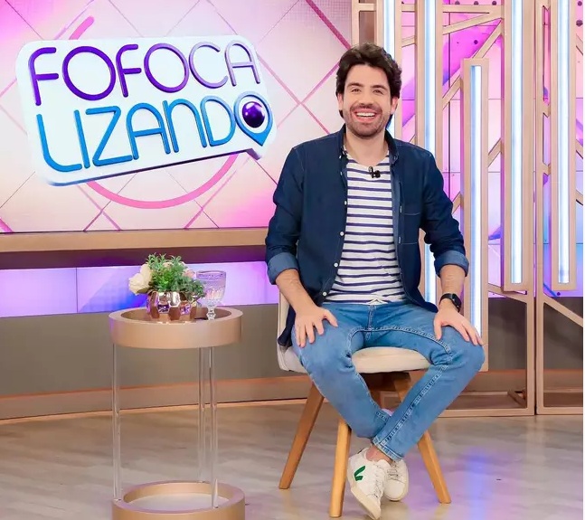 SBT demite jornalista responsável por vazamento de gravidez de Klara Castanho