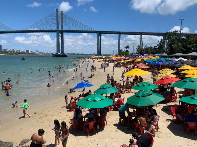 Litoral do RN tem 16 trechos de praias impróprios para banho; saiba quais