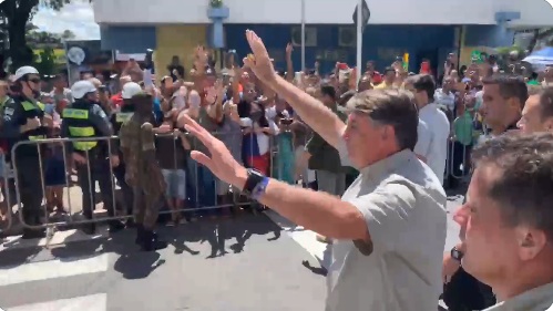VÍDEOS: Bolsonaro publica imagens de sua passagem por Natal; ASSISTA