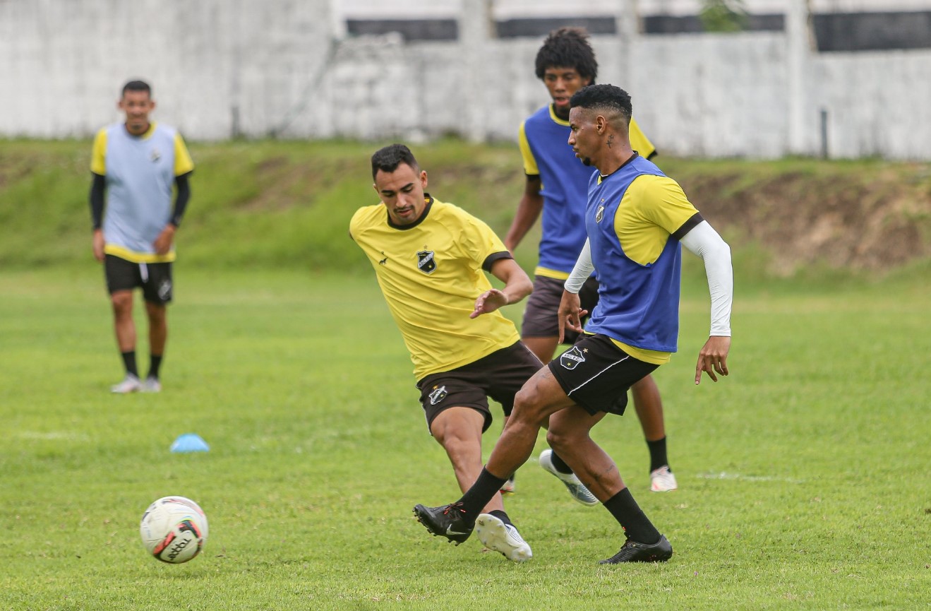 ABC em campo, SP x Fluminense, Botafogo x Galo; confira os jogos de hoje e onde assistir