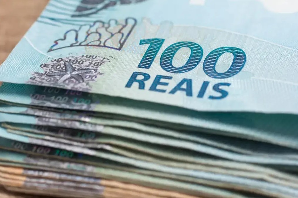 Muitos brasileiros possuem mais de R$ 10 mil para receber e não sabem; veja o porquê