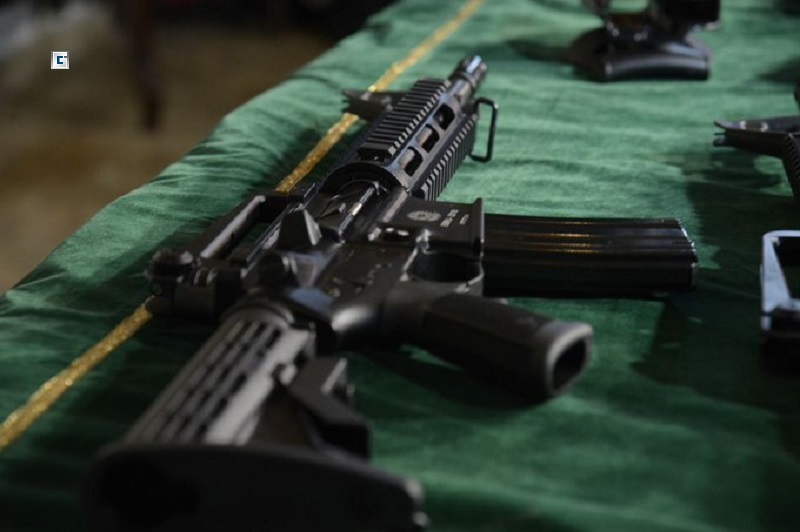 Exército admite ter liberado compra de fuzil para membro do PCC