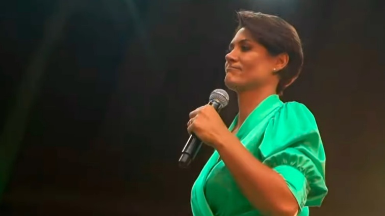 Em discurso, Michelle diz que Bolsonaro é “enviado de Deus”