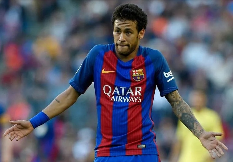 Neymar irá a julgamento final por suspeita de fraude em contrato com Barcelona