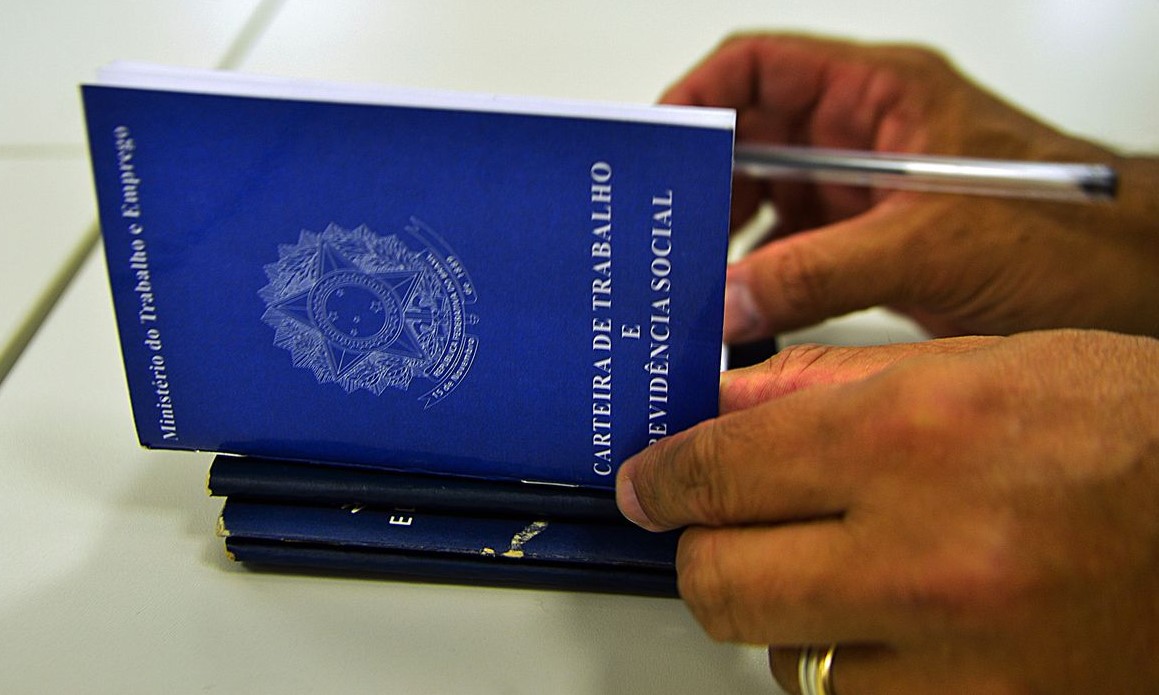 Brasil cria quase 278 mil empregos formais em junho