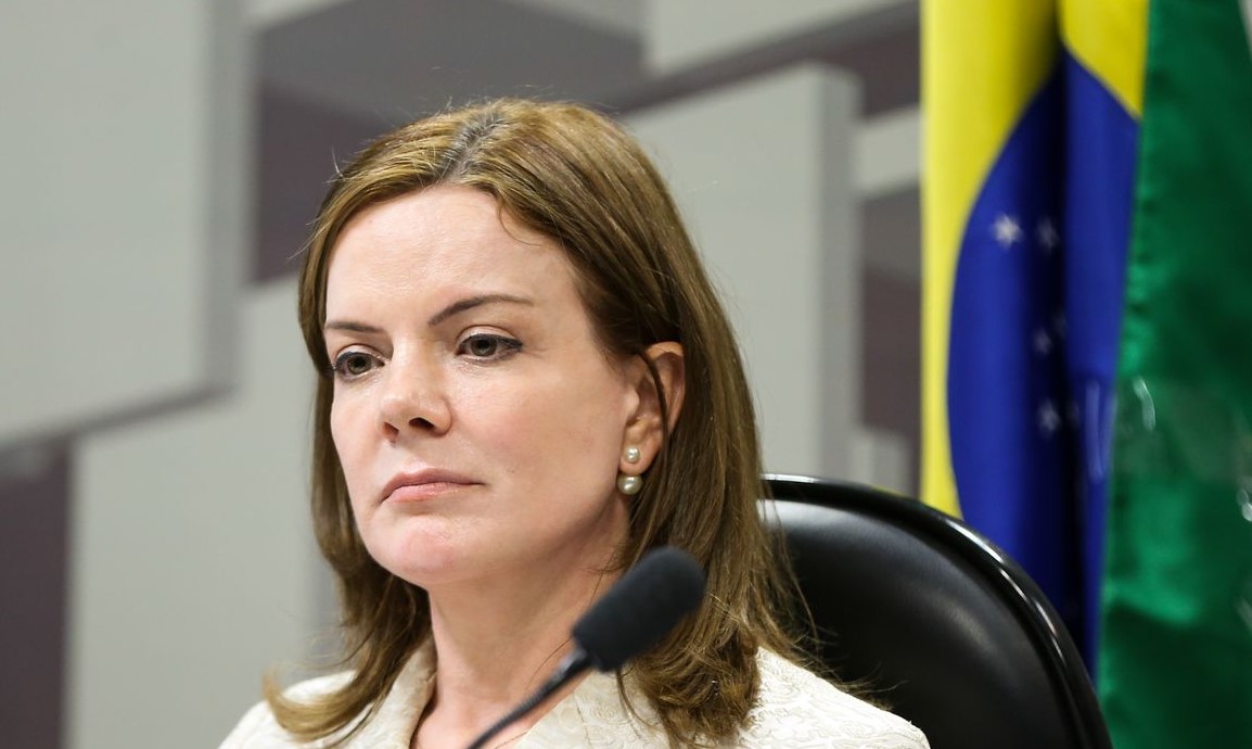 Gleisi é condenada pela terceira vez a indenizar Luciano Hang por acusação falsa