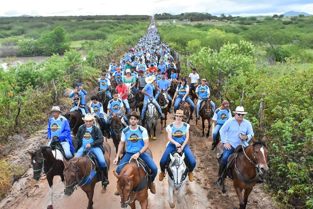 Agreste: Ezequiel participa de Cavalgada em Serra Caiada e aniversário do prefeito Flávio de Nova Cruz