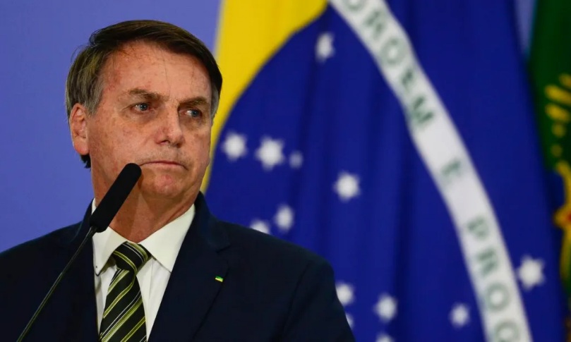 Bolsonaro chama Barroso de criminoso e acusa Fux de fake news