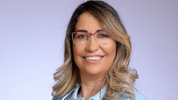 TRE-RN determina que Band garanta presença de Clorisa Linhares no debate entre candidatos ao Governo
