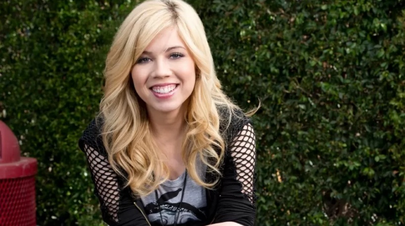 Atriz de 'iCarly' afirma que canal infantil 'tentou comprar silêncio em caso de abuso'