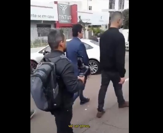 VÍDEO: Sérgio Moro é hostilizado durante visita em feira pública de Curitiba