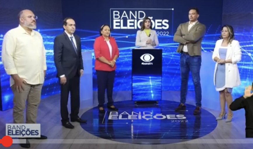 Primeiro debate é marcado por ataques ao Governo Fátima e "Pai Nosso" ao vivo
