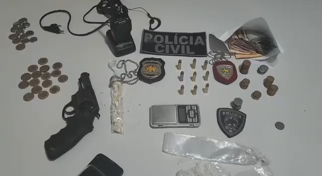 Polícia Civil prende suspeitos de integrar organização criminosa e apreende arma e drogas no RN