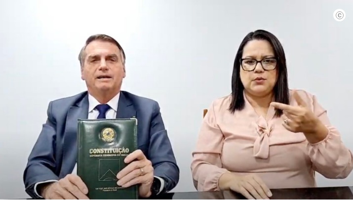 VÍDEO: Melhor carta da democracia é a Constituição, diz Bolsonaro; ASSISTA