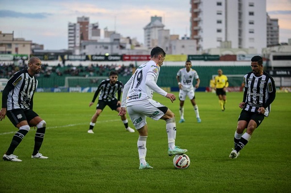 VÍDEO: ABC perde, fica em 6º e avança; veja os gols e confira quem serão os adversários do alvinegro na...