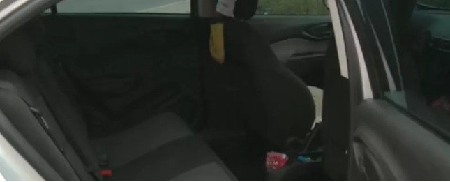 Passageiro urina dentro de carro e é atropelado por motorista de aplicativo