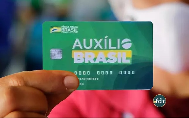 Auxílio de R$ 600 é distribuído a 2 milhões de famílias nesta segunda