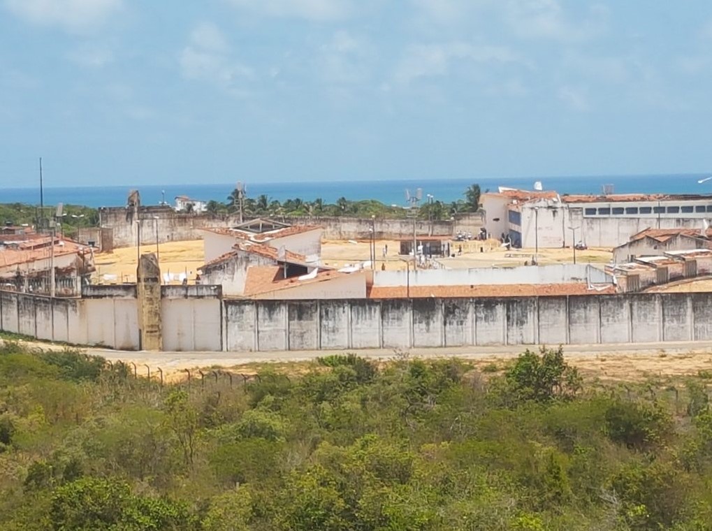 Presos de Alcaçuz fazem greve de fome e tentam rebelião