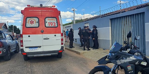 Dois homens são assassinados dentro de casa em Mossoró