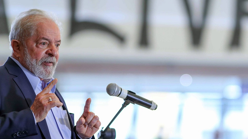 Lula: “Quer bater em mulher? Vá bater em outro lugar”