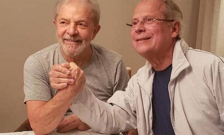 VÍDEO: Em fala pró-Lula, Dirceu afirma “estava na trincheira da prisão, agora estou na trincheira da luta”