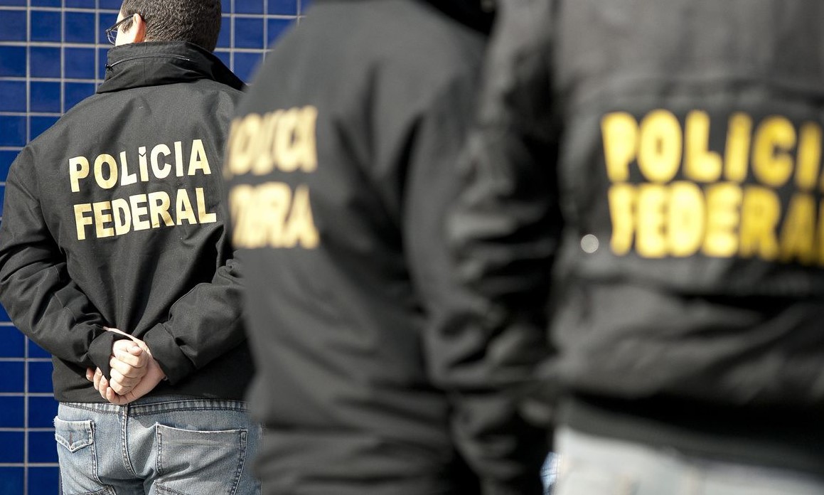 Equipe da PF começa a inspecionar códigos-fonte da urna eletrônica