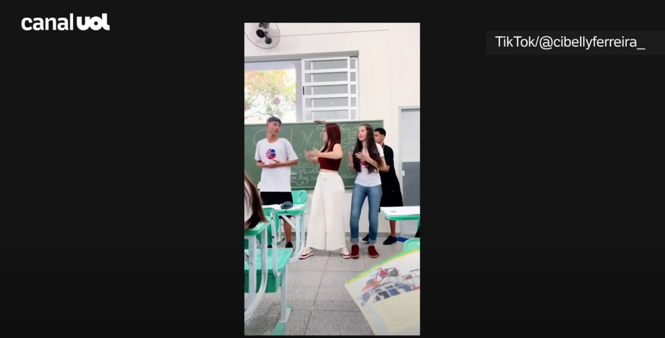 VÍDEO: Jovem chama atenção dançando com alunos e oferecendo aulas sensuais em MG