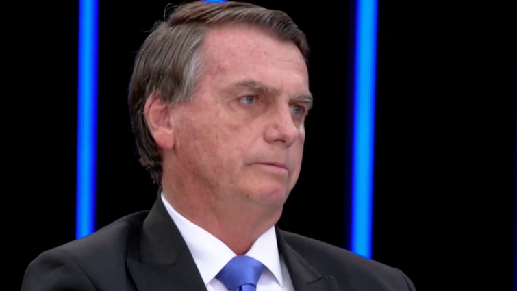 Bolsonaro ironiza entrevista no JN: “Satisfação participar do pronunciamento de Bonner”