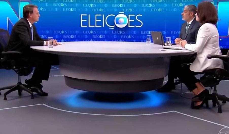Bolsonaro ironiza Anitta após cantora comentar sobre entrevista ao JN