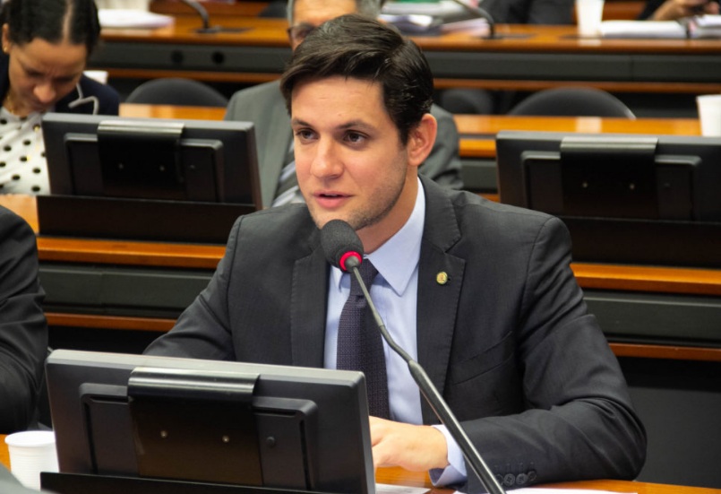 Rafael Motta faz publicação nas redes e deixa o voto para o Governo em aberto
