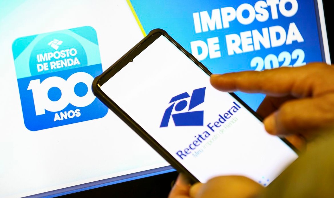 Receita libera amanhã (24) consulta a restituição do Imposto de Renda