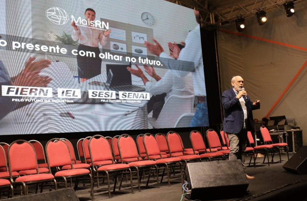 Em evento da FEMURN, coordenador do MAIS RN ministra palestra sobre desenvolvimento e soluções para os municípios