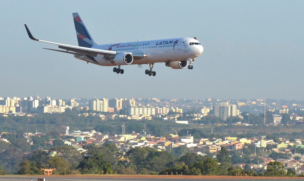 Petrobras reduz em 10,4% preços de venda de querosene de aviação