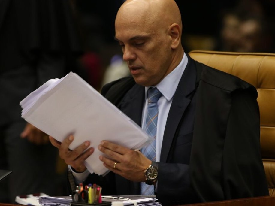 Moraes retifica decisão e libera campanha do governo sobre 200 anos da Independência