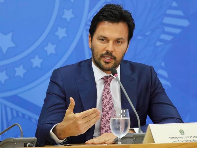 Fábio Faria compara sabatina de Lula no JN com facada em Bolsonaro de 2022