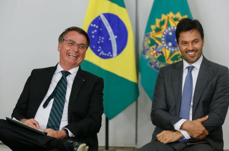 Comitiva de Bolsonaro no debate da Band contará com Fábio Faria e mais três nomes; confira