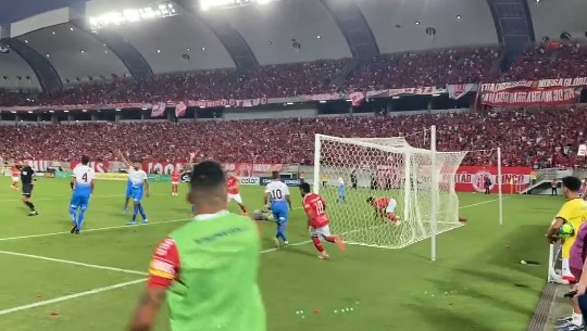 VÍDEO: Veja os gols e melhores momentos da vitória emocionante do América