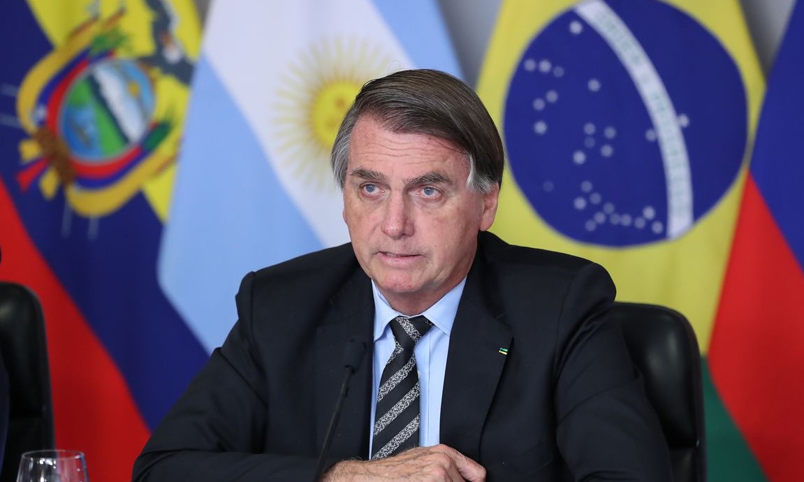 Jovem Pan desmente fake news Globo sobre Bolsonaro