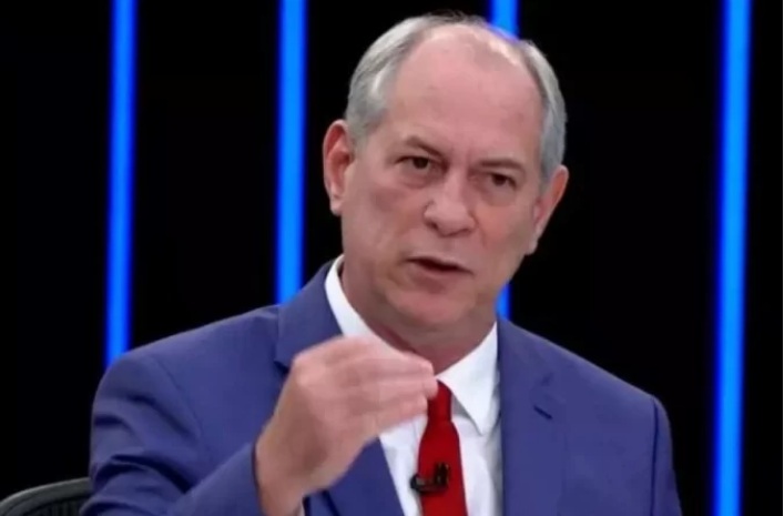 (VÍDEO) Ciro diz que comício foi a 'gente preparada': 'Imagina explicar na favela'