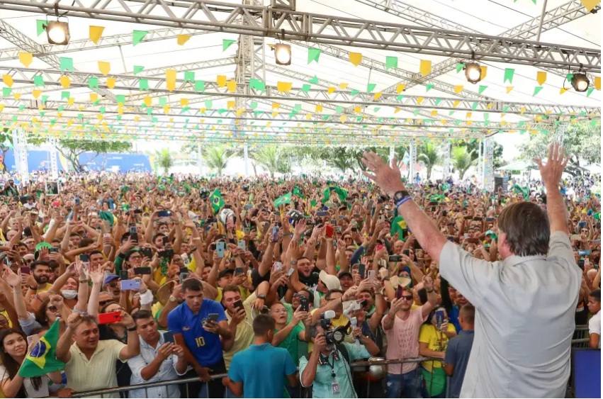 Governo Bolsonaro supera os 400 mil títulos de terra entregues no país