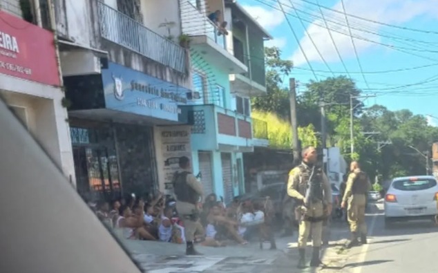 [VIDEO] Briga entre torcedores minutos antes do Vitória x ABC deixa um morto e 53 detidos; ASSISTA